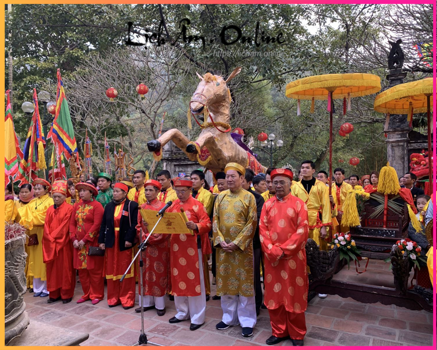 Lễ hội đền Gióng (Sóc Sơn - Hà Nội)