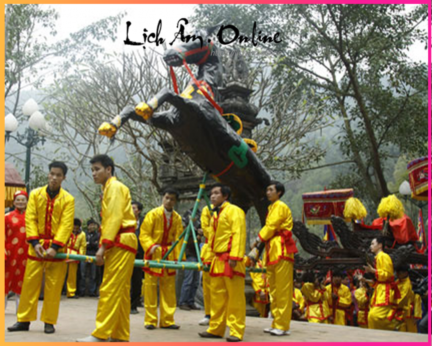 Lễ hội đền Gióng (Sóc Sơn - Hà Nội)