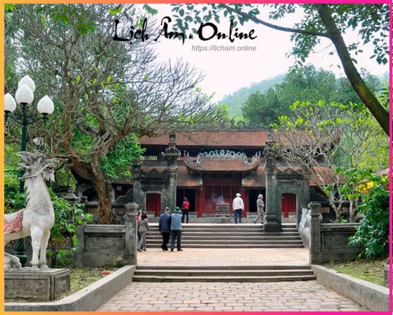 Lễ hội đền Gióng (Sóc Sơn - Hà Nội)